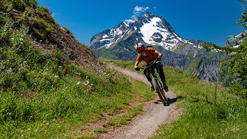 Mountain biking in Savoiy