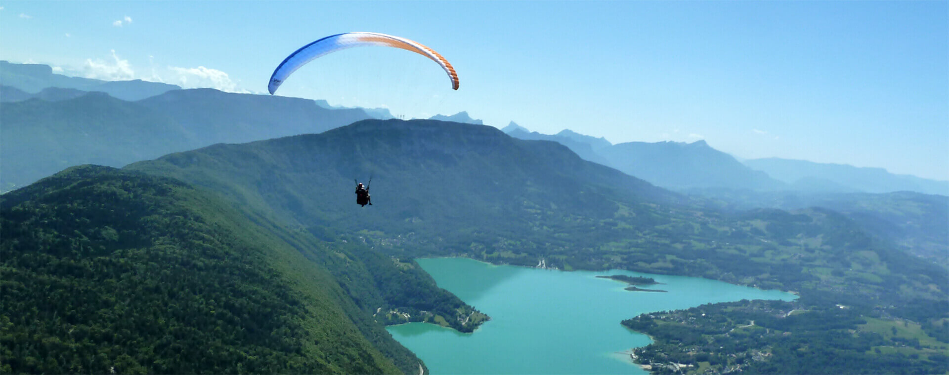 Paragliding, outdoor sports activity in Savoy